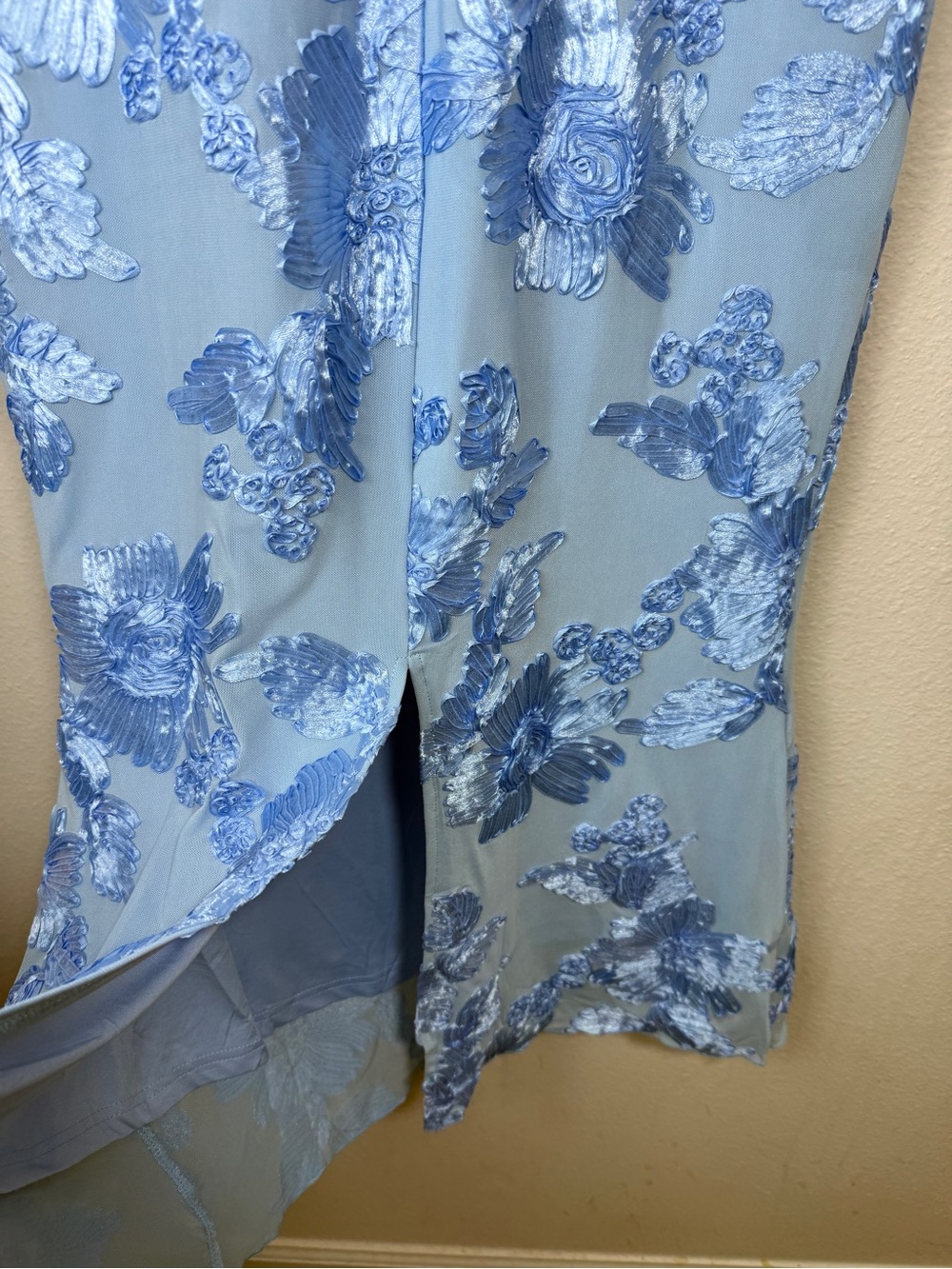 NWT ZESICA Womens M Light Blue 3D Floral Applique Mesh Maxi Dress Wedding Guest - Picture 9 of 11